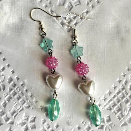 tulip earrings - $10.00