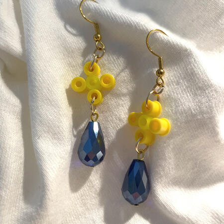 shooting star earrings - $13.00 (SALE)